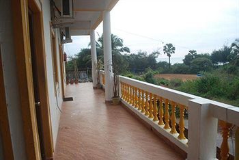 Resort Seashore 3*