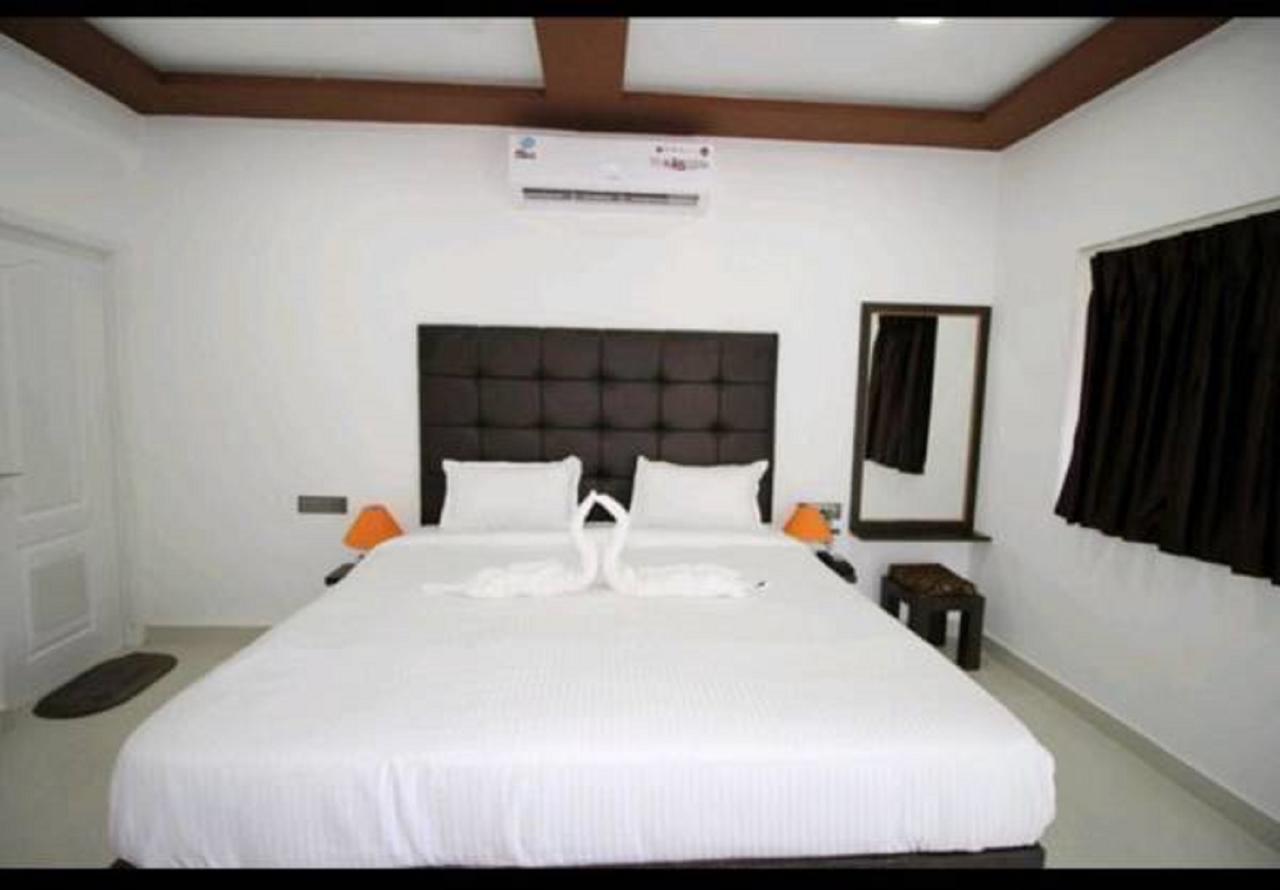 Seashore Resort Calangute